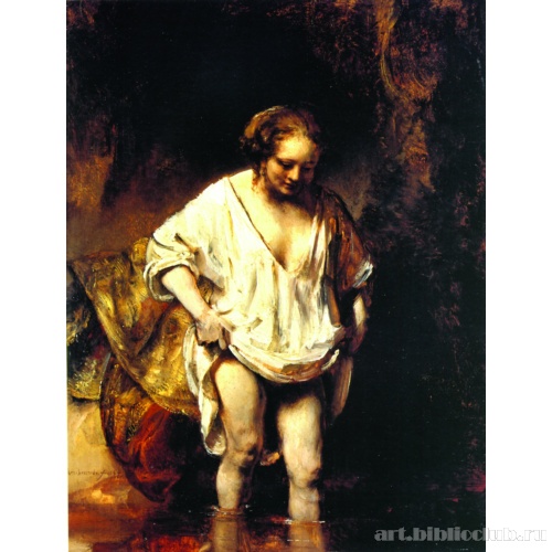 Молодая девушка, купающаяся в ручье