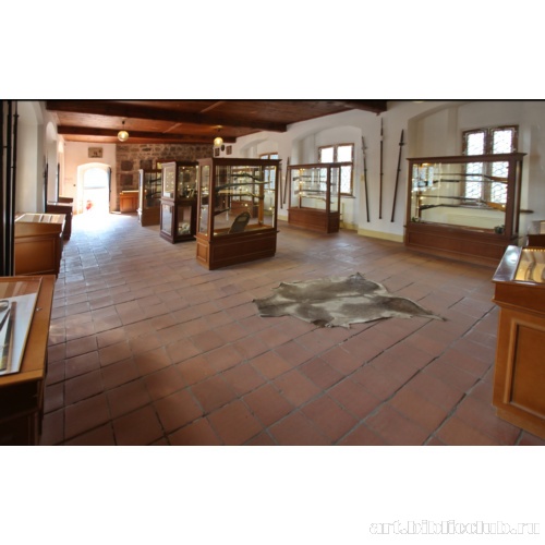 Замок Локет. Интерьер