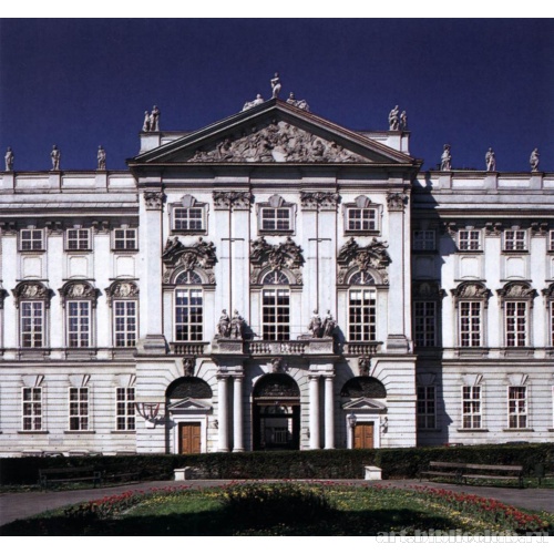 Дворец Траутсон