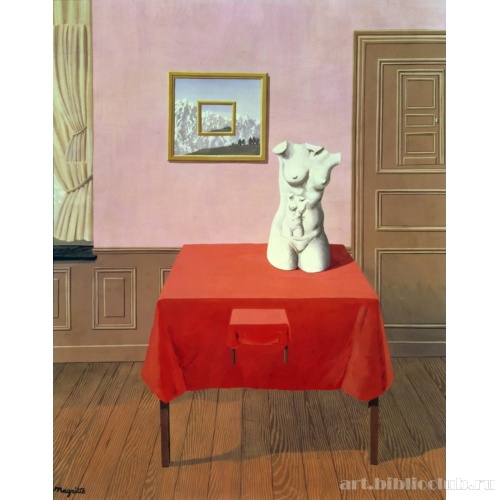 Два торса на двух столах