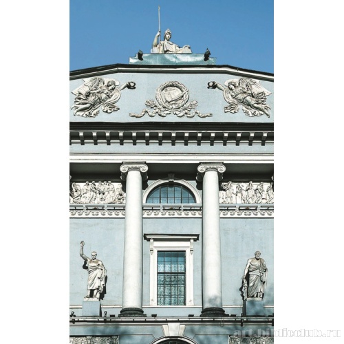 Публичная библиотека. Фрагмент центральной части главного фасада