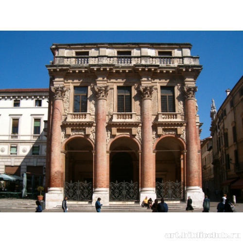 Лоджия дель Капитанио