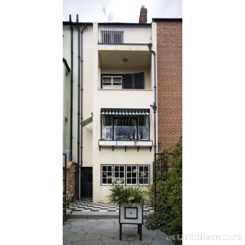 Вид на садовый фасад