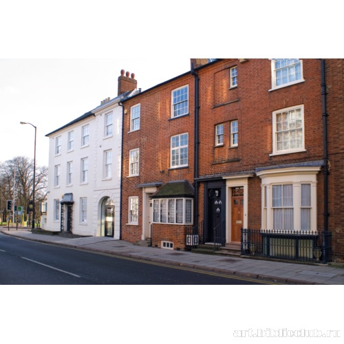 Главный фасад