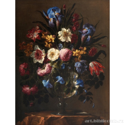 Цветы в стеклянной вазе