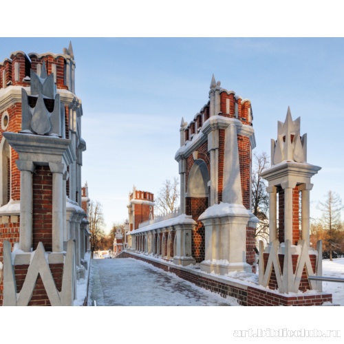 Вид на внутреннее оформление Фигурного моста