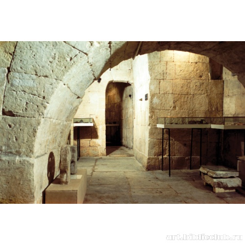 Подклет Благовещенского собора