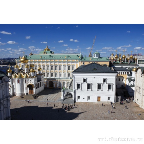 Соборная площадь Московского Кремля. Вид с колокольни «Иван Великий»