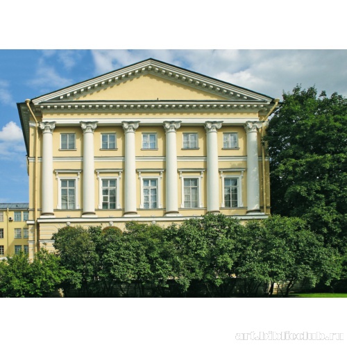 Главный фасад бокового корпуса