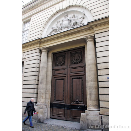 Отель д’Альвиль. Главный вход