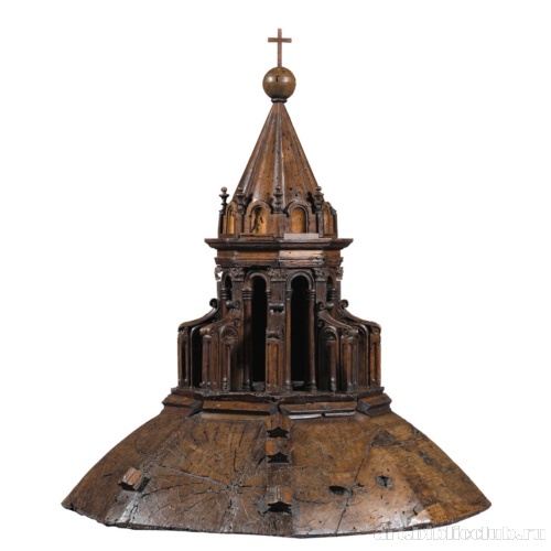 Деревянная модель фонаря над куполом