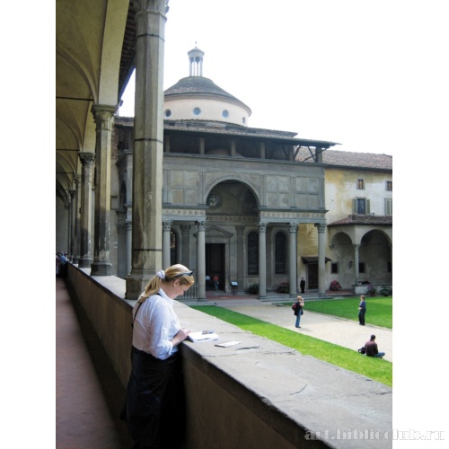 Вид с западной стороны