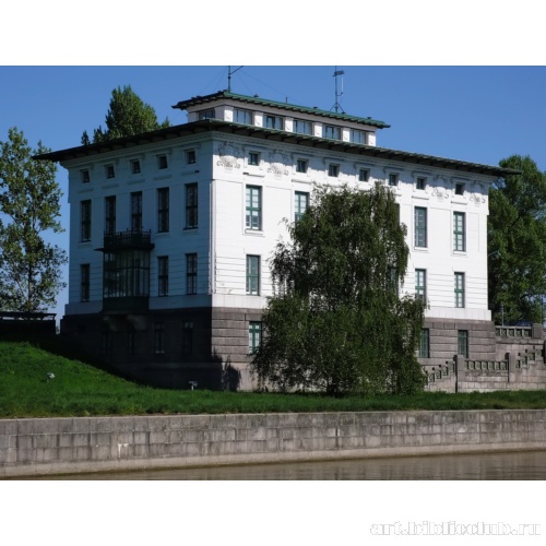 Нуссдорфский шлюз на Дунайском канале. Административное здание Нуссдорфского гидроузла