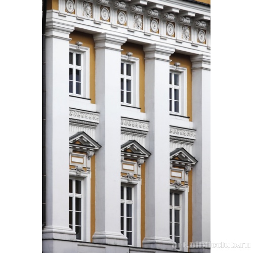 Боковые ризалиты. Фрагмент