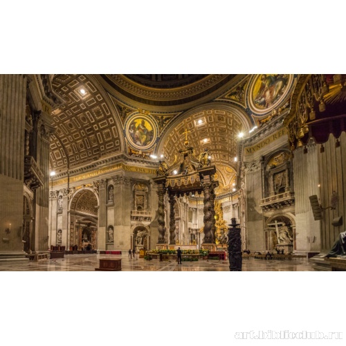 Вид на главный алтарь и балдахин