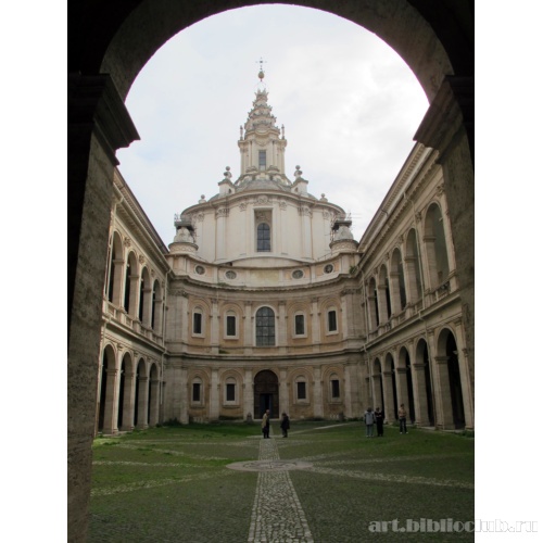 Церковь Сант-Иво-алла-Сапиенца