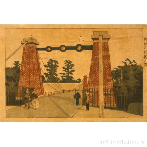 Разводной мост у въезда на территорию Императорского дворца