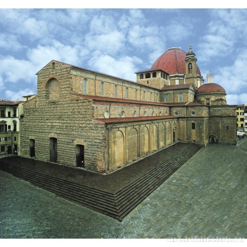 Фасад и Новая сакристия церкви Сан-Лоренцо