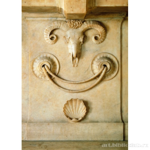 Фрагмент скульптурного декора