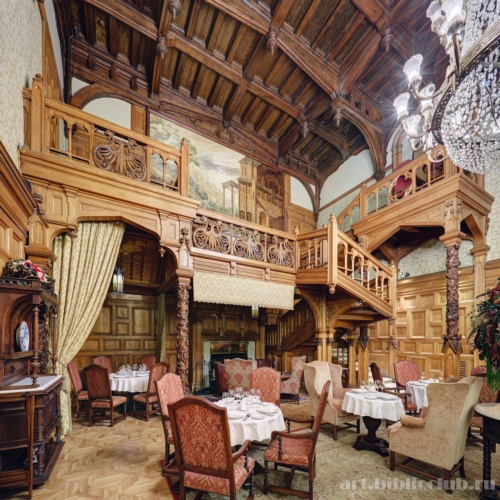 Общий вид Большого дубового зала особняка