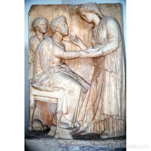 Погребальная стела женщины