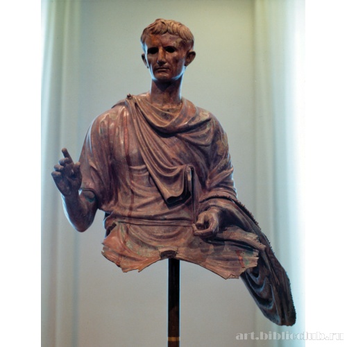 Статуя императора Августа