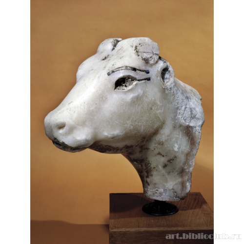 Голова культовой статуи богини Хатхор