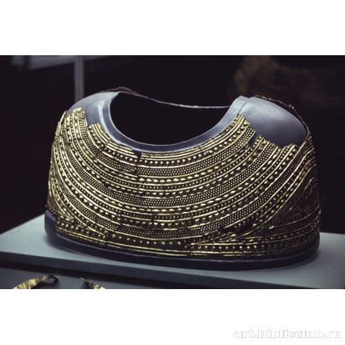 Золотой нагрудник («Пелерина» из Моулда)