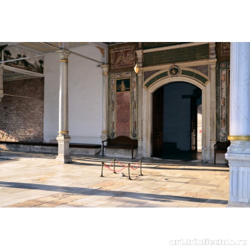 Портик Ворот Блаженства и место штандарта султана