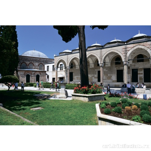 Третий двор