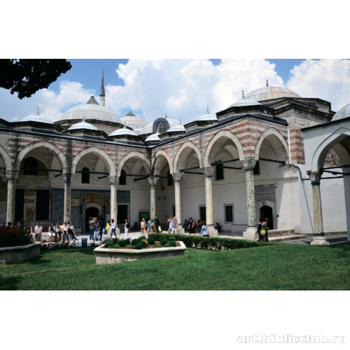 Палата священных реликвий в третьем дворе