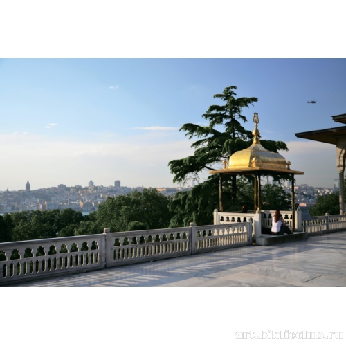Вид с Мраморной террасы около беседки Ифтарийе