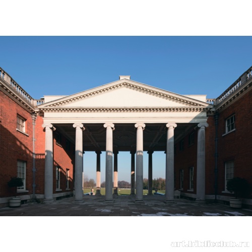 Остерли-парк-хаус. Вид на портик из внутреннего двора