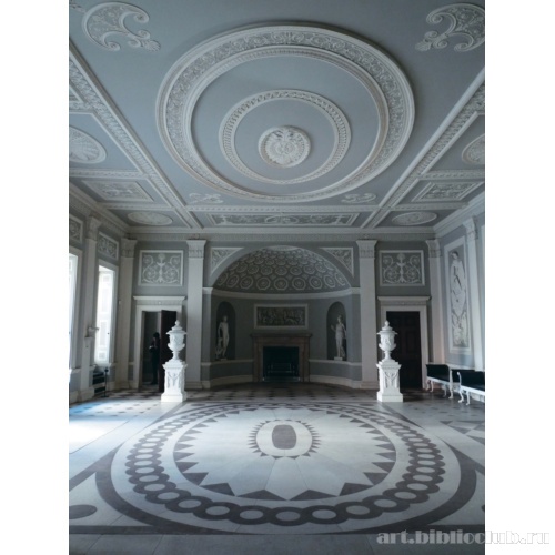 Остерли-парк-хаус. Вестибюль