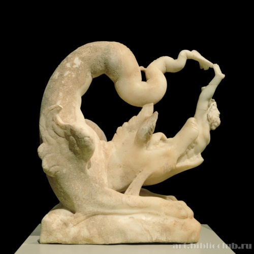 Иона выбрасывает кита на сушу