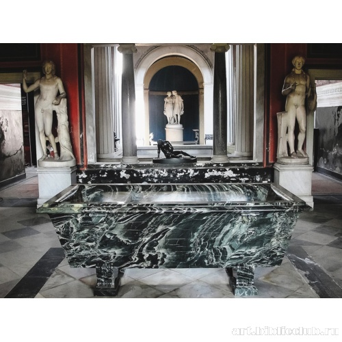 Дворец «Шарлоттенхоф». Интерьер павильона «Римских купален»