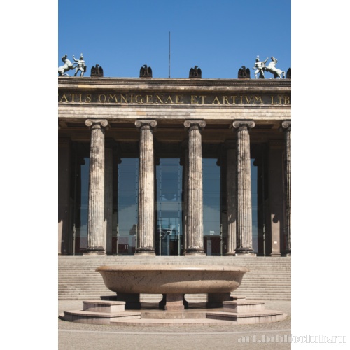 Старый музей в Берлине. Ионический ордер лоджии главного фасада