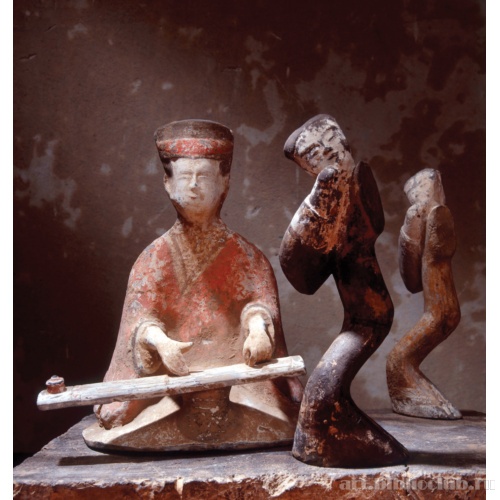 Статуэтки. Музыкант. Стрелки из лука