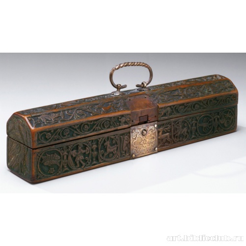 Футляр с зодиакальной символикой