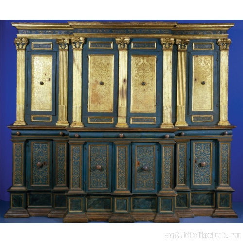 Синагогальный ковчег (арон а-кодеш)