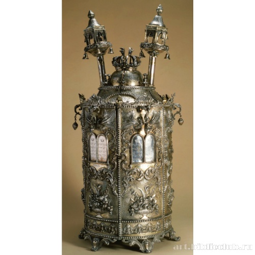 Футляр для Торы и навершия