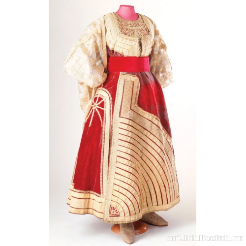 Свадебное платье. Парадный костюм (кесва иль-кбира)