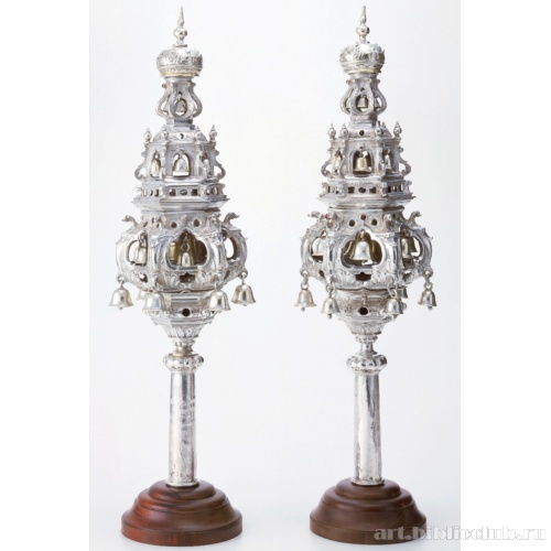 Навершия свитка Торы