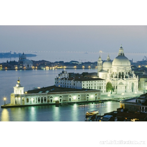 Церковь Иль Реденторе со стороны канала Гранде