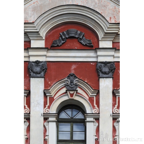 Митавский дворец. Детали фасада