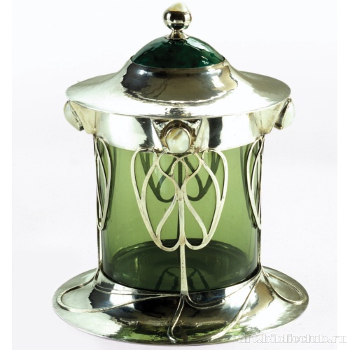 Стеклянная емкость с крышкой