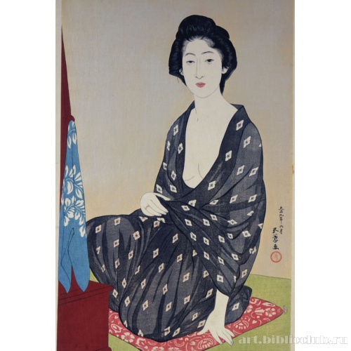 Женщина в летнем халате