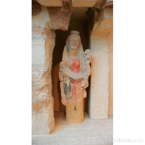 Фронтон Троила. Фрагмент