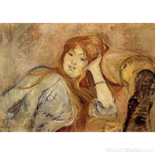 Молодая женщина, опирающаяся на локоть