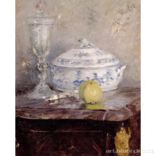 Супница и яблоко